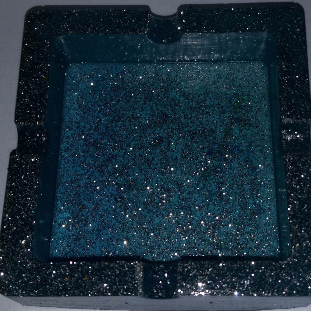 Green Glitter Epoxy Ashtray